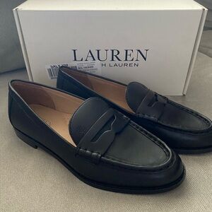 Lauren Ralph Lauren Women’s Black Leather “Wynnie” Loafer, Sz 8.5B